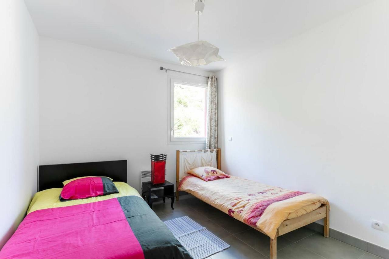 "Bien Vivre Ensemble" Aux Marches Du Soleil - Chambres Privees Chez L'Habitant Dans Appartement Partage Sete Exterior photo
